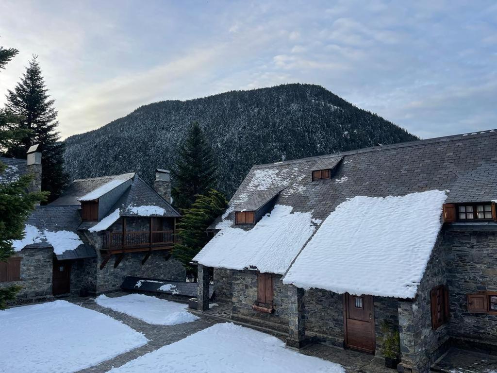 Baqueira 1500 Pie De Pistas Apartamento Cuilas Naut Aran エクステリア 写真