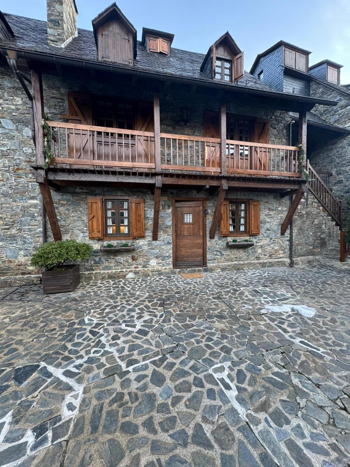 Baqueira 1500 Pie De Pistas Apartamento Cuilas Naut Aran エクステリア 写真